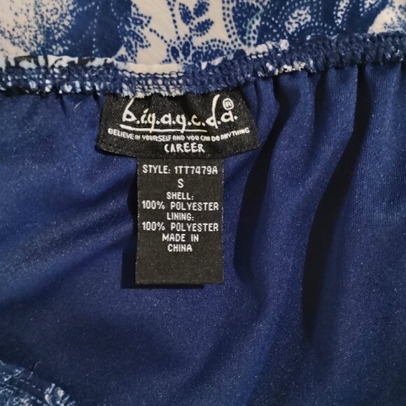 Blue Floral Patterned Skirt with Laced Hemline - Picture 5 of 5